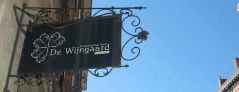 Logo De Wijngaard